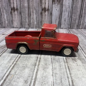 Pick-up vintage Tonka Jeep acciaio pressato rosso con portellone vedi foto - Foto 1 di 17