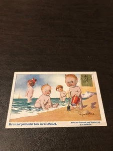 UMORISMO - CARTOLINA POSTALE - NON SIAMO PARTICOLARI COME SIAMO VESTITI - Foto 1 di 2