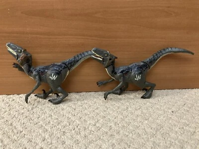 Pair Jurassic World Bashers and Biters 8" Velociraptor Dinosaur Hasbro 2015 Toy - Image 1 of 4