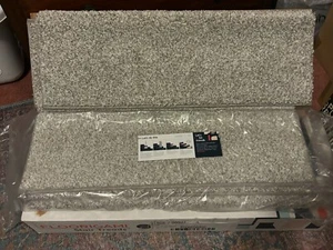 Stair Tread Box's of 5 Padded Carpet Treads 31" x 10" *3 Boxes of 5 Available - Bild 1 von 2
