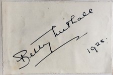 BETTY NUTHALL /  TENNIS CHAMPION / US OPEN / FRENCH OPEN / GENUINE AUTOGRAPH