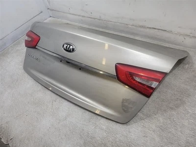 Tapa maletero Kia Cadenza 2014-2016 con cámara - metal satinado Foto 1 de 4