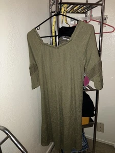 Abito Naif Petite donna Petite verde spalle scoperte foderato - usato - Foto 1 di 3