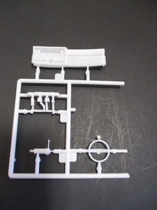 Schrottplatz Ersatzteile Modellteile Revell 69 Chevy Nova Yenko Armaturenbrett Lenkrad Pedale - Bild 1 von 3