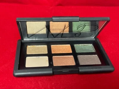 Paleta de sombras de ojos Nars ride up to the moon .03 oz./1 g. ¡Producto nuevo! Foto 1 de 4