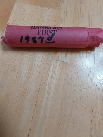 1987 D Circulated Lincoln Pennies 1 Roll, In Hand Ready To Ship! Cover