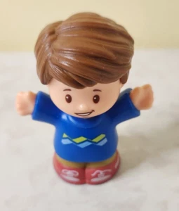 Fisher Price Little People Blue shirt boy Jack Brown Hair 2016 Big Helpers F8 - Picture 1 of 3