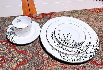 Juego de cena de 5 piezas Kate Spade New York Gardner Street Platinum 807843 nuevo en caja Foto 1 de 4