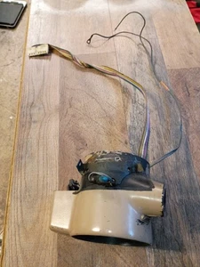 Jeep Wrangler YJ 87-95 inclinable columna de dirección automática llave superior cilindro carcasa - Imagen 1 de 4