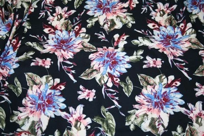 Estampado de flores boho en azul marino 100 % rayón tela para vestido kimono top 3 yardas Foto 1 de 4