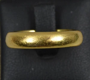 Schwerer gepunzter schlichter Ehering 22 Karat Gelbgold 4,8 mm - Bild 1 von 9