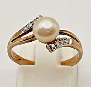 Gorgeous!! 9K Solid Yellow Gold Genuine Diamond & Pearl Ring 14ct 585 - Size 7/O - Picture 1 of 7