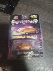 Ford Cupé 1940 RACING CHAMPIONS SERIE LOWRIDERS ESCALA 1/64 '00 - Imagen 1 de 2