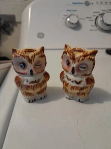 Vintage Shawnee Winking Owls Salt & Pepper Shakers - Picture 1 of 6
