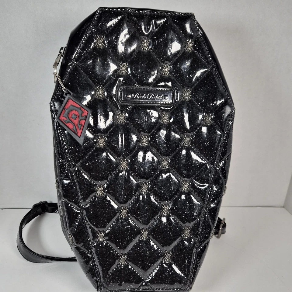 Mochila ataúd acolchada Rock Rebel Mina negra Foto 1 de 4