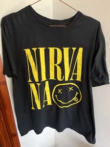Vintage Nirvana Smiley Face 2016 Edition Boack T Shirt L - Picture 1 of 6