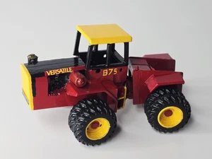 Ertl - Versatile 875 4WD Tractor - 1:64 Diecast - Picture 1 of 11