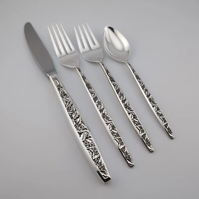 Ajuste de 4 piezas de plata de ley International Valencia Foto 1 de 3