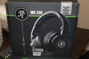In Box Mackie MC-250 Closed-Back Studio Monitoring Reference Headphones - Picture 1 of 3