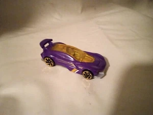 Gazella R púrpura Hot Wheels - Imagen 1 de 6