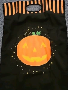 Cloth Bag With A Pumpkin 23 1/2 In X 17 In - Picture 1 of 2