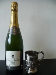 Un bicchiere battesimo vintage 'Corbell & Co' elettroplaccato antimonio, placcato argento - Foto 1 di 10