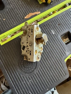 NOS OEM Ford 1961 1962 1963 Thunderbird Door Latch RH + 1959 Fairlane - Image 1 of 2