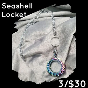 Muschel Medaillon mit Kette mit 3 zufälligen Charms - Bild 1 von 4