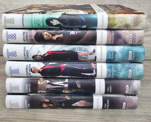 Torchwood BBC Hardcover Lot of 6 Mixed Printings Some 1st Editions Like new - Picture 1 of 9