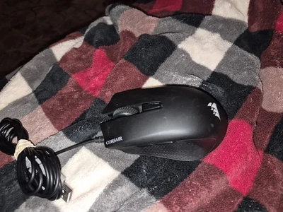 Mouse para jogos Corsair Harpoon RGB com fio preto, modelo CH-9301011 - Imagem 1 de 2