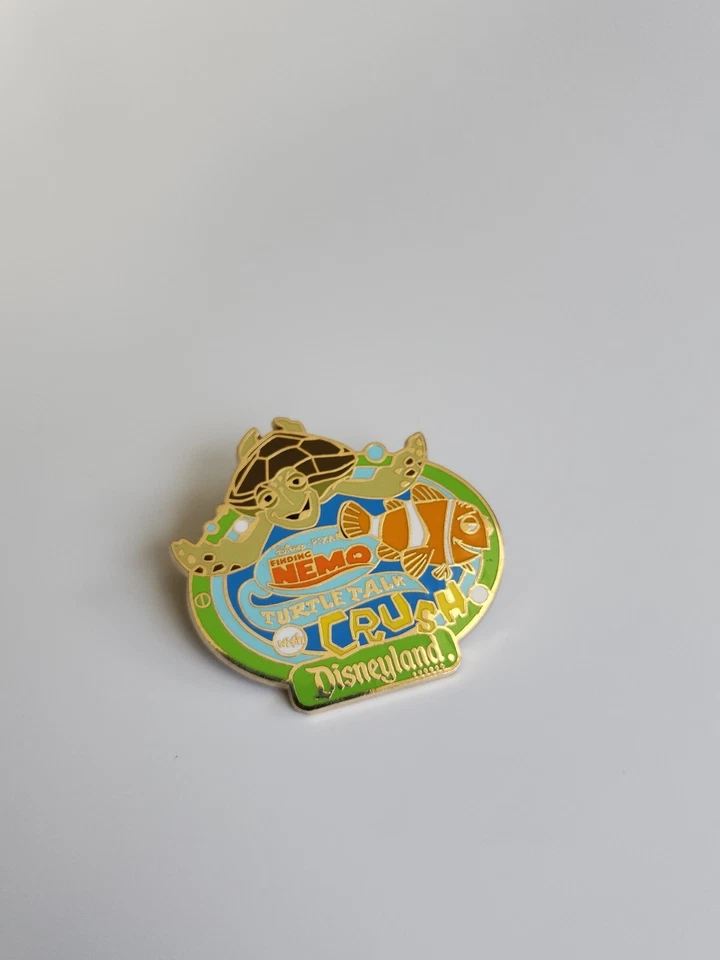 Finding Nemo Turtle Talk with Crush Trading Pin Pixar Disneyland Blue Border - Image 1 of 4