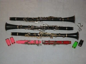 LOT OF 3 CLARINETS & EXTRAS - OFF BRANDS -for PARTS or DECORATION - Picture 1 of 18