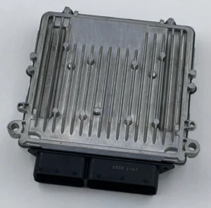 Mercedes Benz W906 OM642 ECU Kontrolle Einheit A6429007100 - Picture 1 of 2