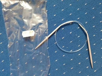 kurze Rundstricknadel 40 cm lang Stärke 3,5 Metall NEU !! - Bild 1 von 2