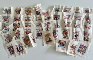 LOTTO 40 PEZZI CUCITO casa delle bambole miniature fattoria generale negozio cibo farina mangime sacco USA - Foto 1 di 4