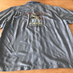 Tommy Bahama 100% Silk Shirt Men XL Blue Rumming With the Bulls Button Up Pocket - Picture 1 of 14