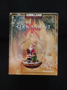 Kirkland Signature Babbo Natale palla di vetro ornamento scatola aperta - Foto 1 di 10