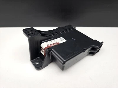 Toyota Prius C 2013 módulo de computadora de control de temperatura 88650-52800 OEM 12 13 14 Foto 1 de 4