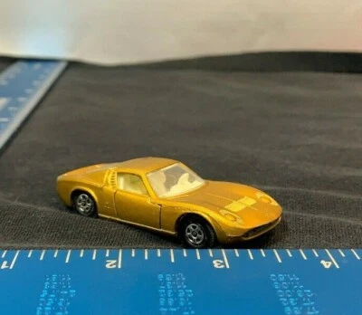 DE COLECCIÓN LESNEY MATCHBOX SERIE Nº 33 LAMBORGHINI MIURA DORADO BLANCO INT RARO 105B Foto 1 de 4