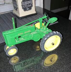 Vintage John Deere Die Cast Metal Tractor Model H 7.5'' Long - Picture 1 of 6