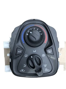 Aygo Klimabedienteil 55900-YV030 10/2014 - Bild 1 von 4