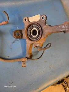 Husillo/nudillo delantero izquierdo conductor 12/96 compatible con 97 Infiniti QX4 193266 - Imagen 1 de 7