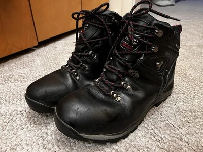 KARRIMOR black hiking boots Junior 7.5 Women’s 7.5 Men’s 6 EUC - Image 1 of 4