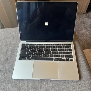 2020 Apple MacBook Air 13.3" i3 1.1GHz 8GB RAM 256GB SSD SILVER A2179 (READ ) - Afbeelding 1 van 20