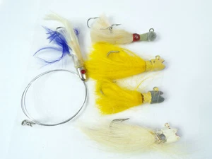 Five Vintage Bucktail Jigs 2 Yellow 2.5oz, 2 White 2.5oz/ 2oz, SS Leader 1.5oz - Picture 1 of 5