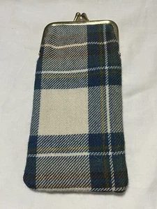 Estuche de cigarrillos vintage para mujer tela multicolor tartán a cuadros broche largo con bisagras” - Imagen 1 de 8