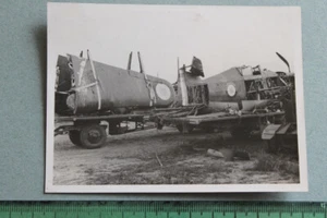 Foto 227612 französisches Jagd-Flugzeug zerstört Beute Anhänger in Le Cateau - Bild 1 von 2