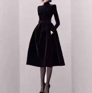 Abito donna retrò collo alto manica lunga vita alta slim fit linea A 2025 - Foto 1 di 6