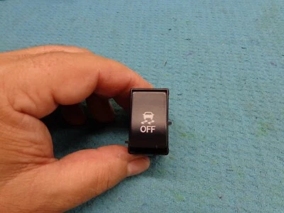 LEXUS RX350 RX450h 10 11 12 13 14 15 ESTABILIDAD DE TRACCIÓN VSC BOTÓN INTERRUPTOR APAGADO Foto 1 de 4