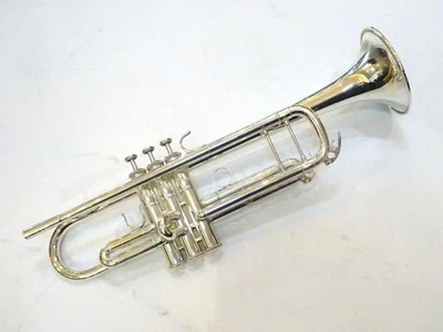 YAMAHA YTR-8335US Xeno Bb Trompete gebraucht mit Hartschalenkoffer - Bild 1 von 4